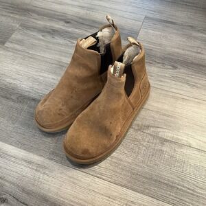 UGG Neumel Chelsea Boot Women's Size 9